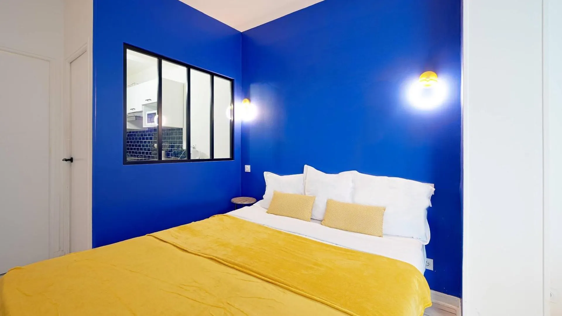 Apartment Large Studio With Modern Art Vibes Perfect For 3 Paris